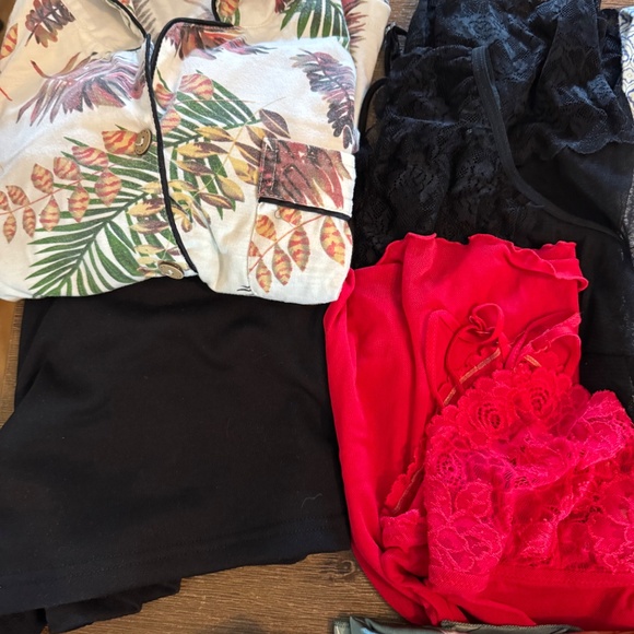 HUGE Night Beauties Pajama Lot! Sleepwear Bundle | Robe, Fleece, Silk Sets - Picture 6 of 8